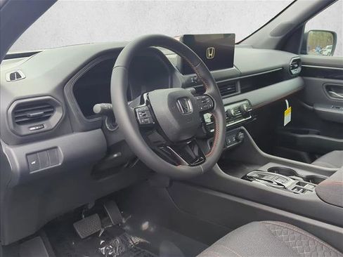 New 2026 Honda Pilot Sport image 3