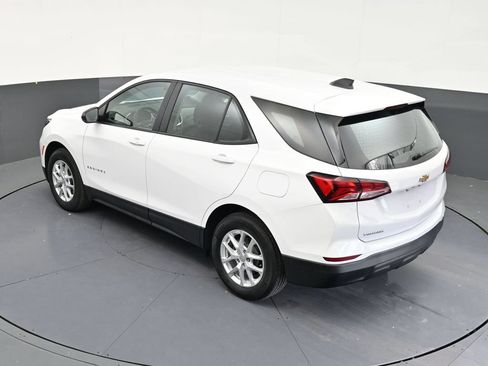 Used 2024 Chevrolet Equinox LS FWD image 15