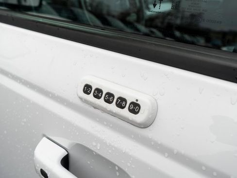 Used 2023 Ford Bronco Outer Banks image 14