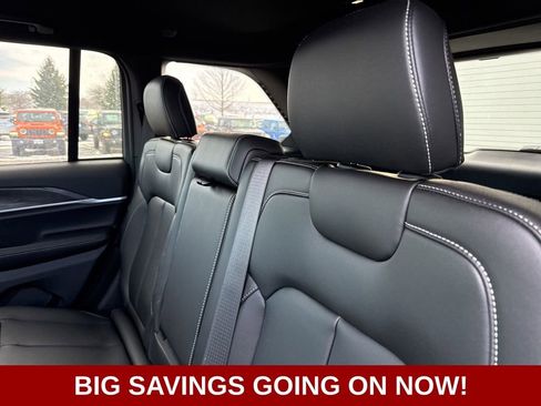 New 2025 Jeep Grand Cherokee Limited image 25