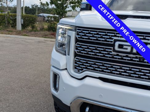 Used 2020 GMC Sierra 2500 Denali w/ Denali Ultimate Package AWD/4WD image 9