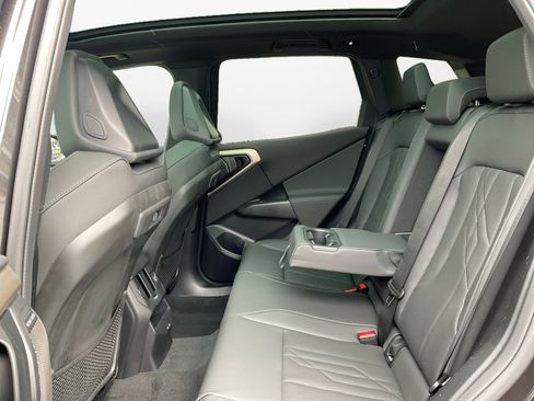 Certified 2025 BMW X3 xDrive30i w/ Premium Package image 13