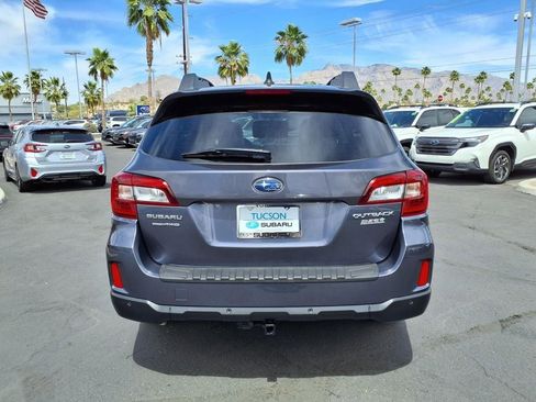 Used 2017 Subaru Outback 2.5i Limited image 11