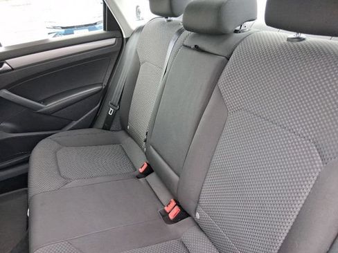 Used 2014 Volkswagen Passat 1.8T S FWD image 15