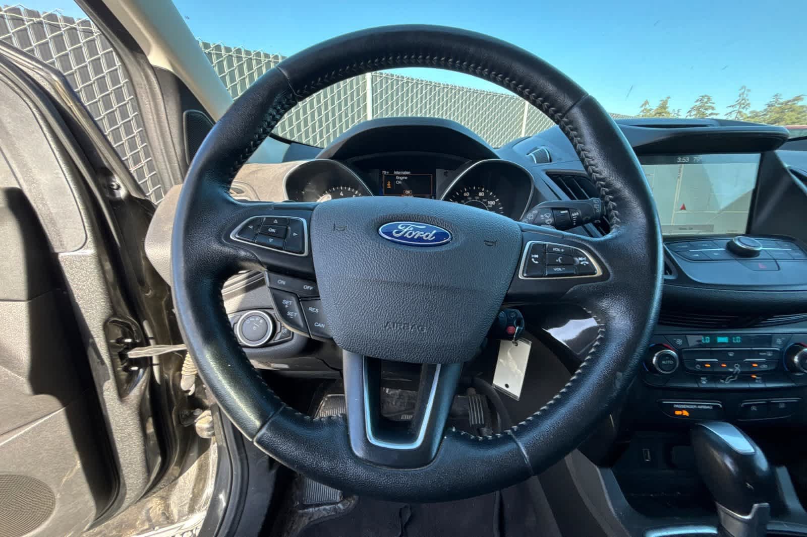 Used 2017 Ford Escape SE w/ Equipment Group 201A FWD image 25