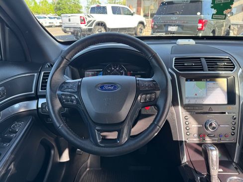 Used 2018 Ford Explorer Sport w/ Equipment Group 401A image 13
