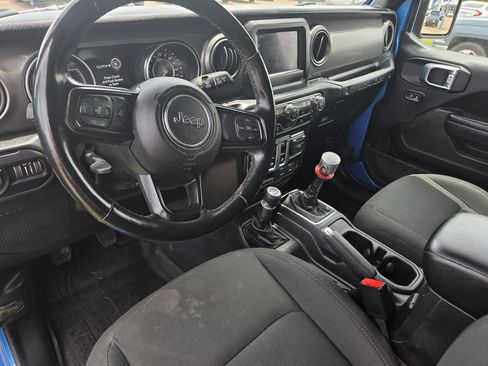Used 2022 Jeep Wrangler Sport AWD/4WD image 8