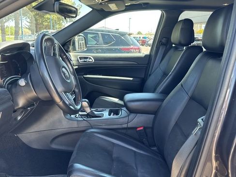 Used 2021 Jeep Grand Cherokee Laredo X AWD/4WD image 7