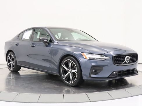 Used 2024 Volvo S60 B5 Core FWD image 7