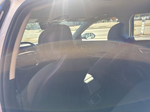 New 2025 Kia K4 LXS image 18
