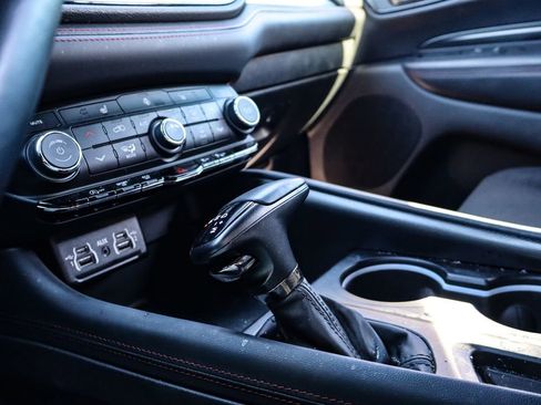 Used 2025 Dodge Durango GT w/ Blacktop Package image 31