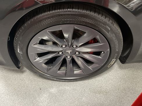 Used 2021 Tesla Model S Long Range Plus image 13