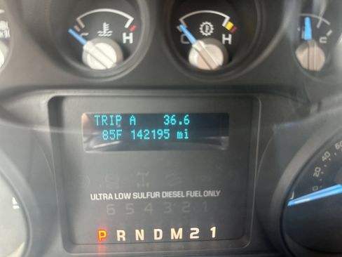 Used 2014 Ford F550 2WD Crew Cab Super Duty image 12