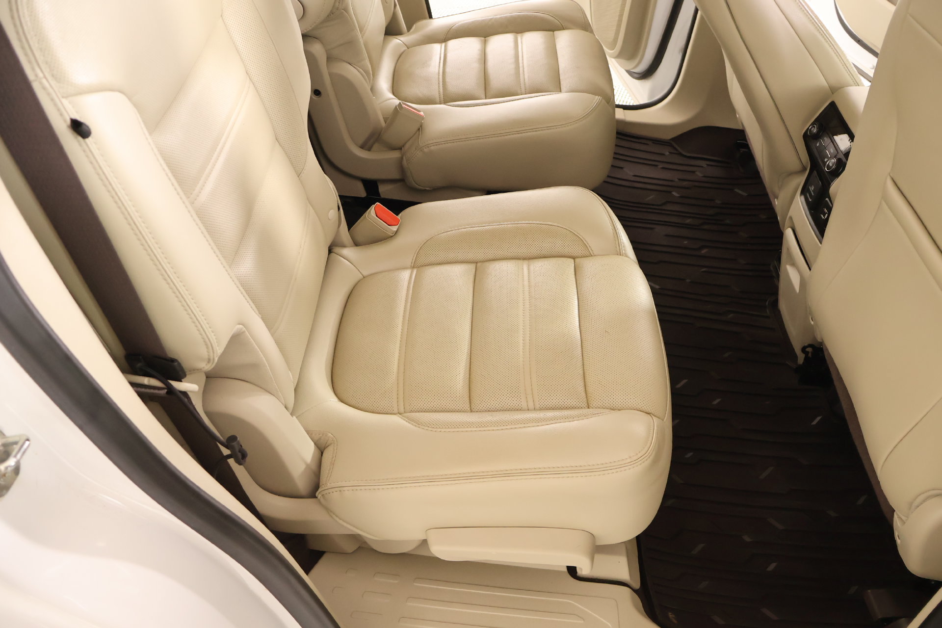 Used 2019 GMC Acadia Denali FWD image 15
