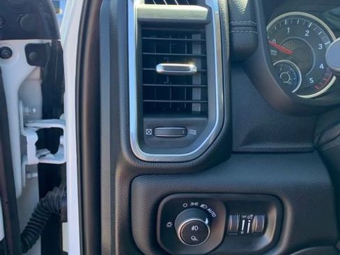 Used 2024 RAM 2500 Laramie AWD/4WD image 15