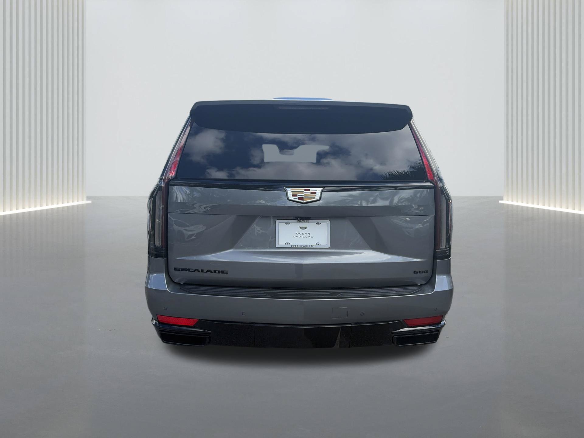 Certified 2022 Cadillac Escalade ESV Premium Luxury Platinum AWD/4WD image 5