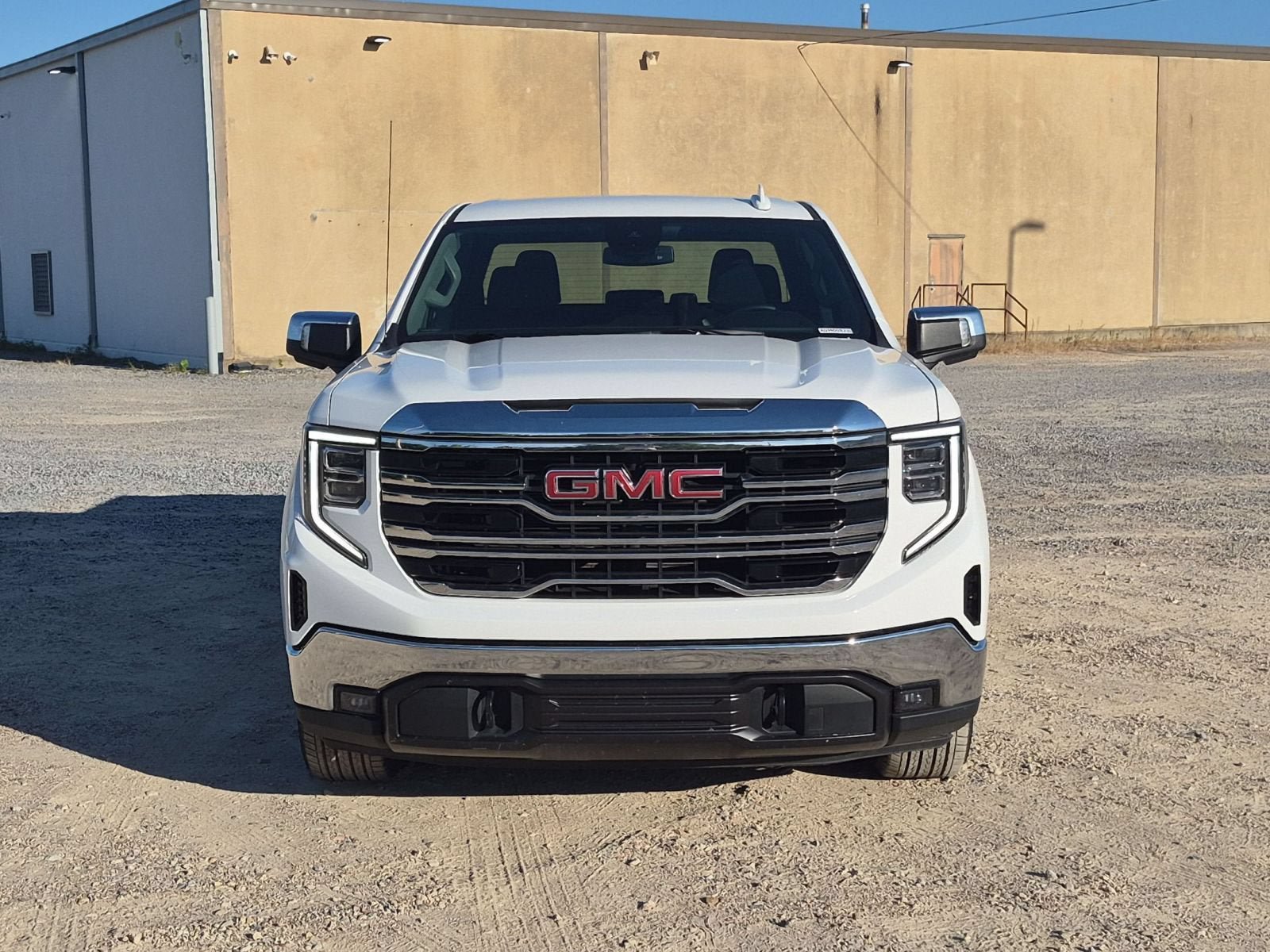 Used 2025 GMC Sierra 1500 SLT RWD image 9
