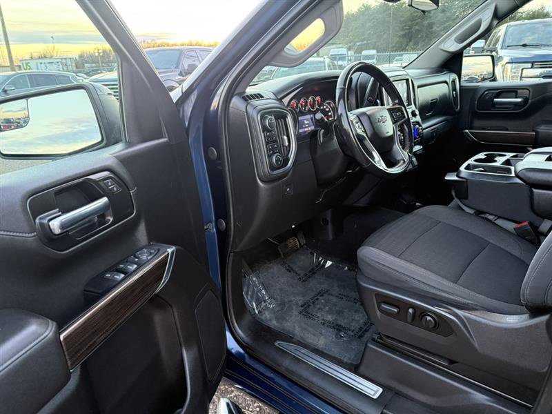 Used 2021 Chevrolet Silverado 1500 RST AWD/4WD image 24