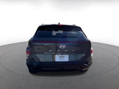 Used 2025 Hyundai Kona SEL image 11