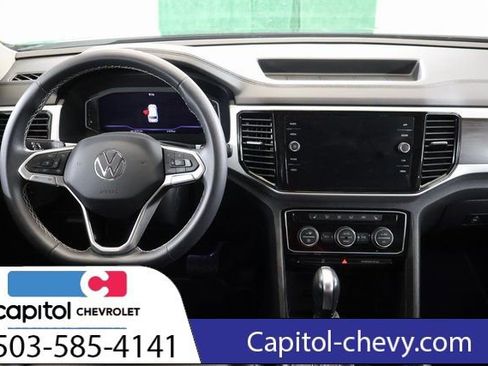 Used 2023 Volkswagen Atlas SE image 14