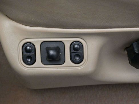 Used 2001 Ford F250 Lariat image 12