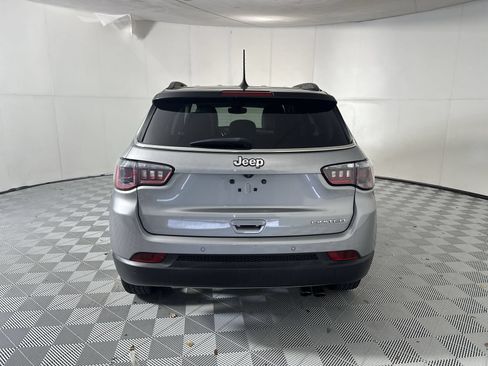 Used 2021 Jeep Compass Limited FWD image 7