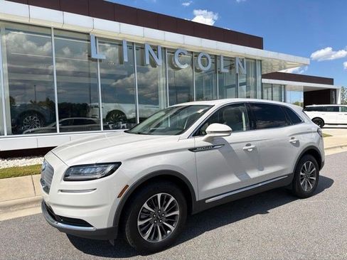 Used 2023 Lincoln Nautilus Reserve AWD/4WD image 1