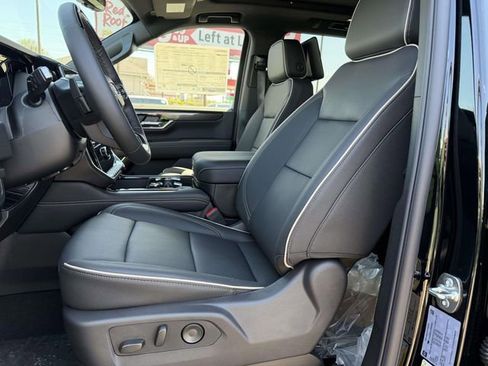 New 2026 GMC Yukon Elevation w/ Elevation Premium Package AWD/4WD image 7