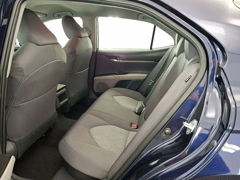 Used 2021 Toyota Camry LE FWD image 11