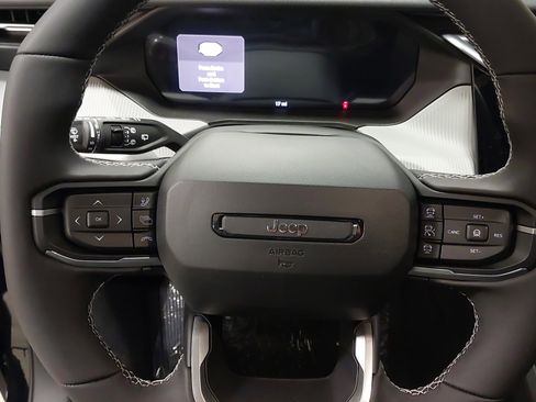 New 2026 Jeep Cherokee Limited image 35