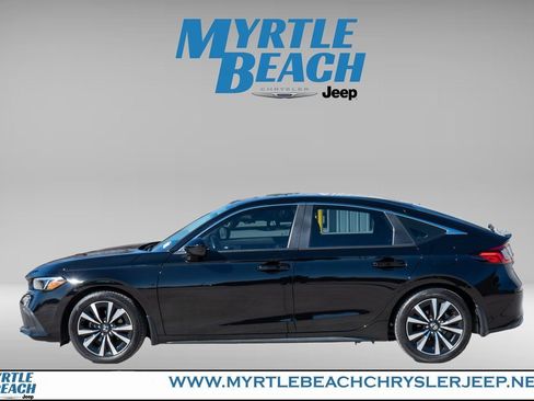 Used 2023 Honda Civic EX-L image 3