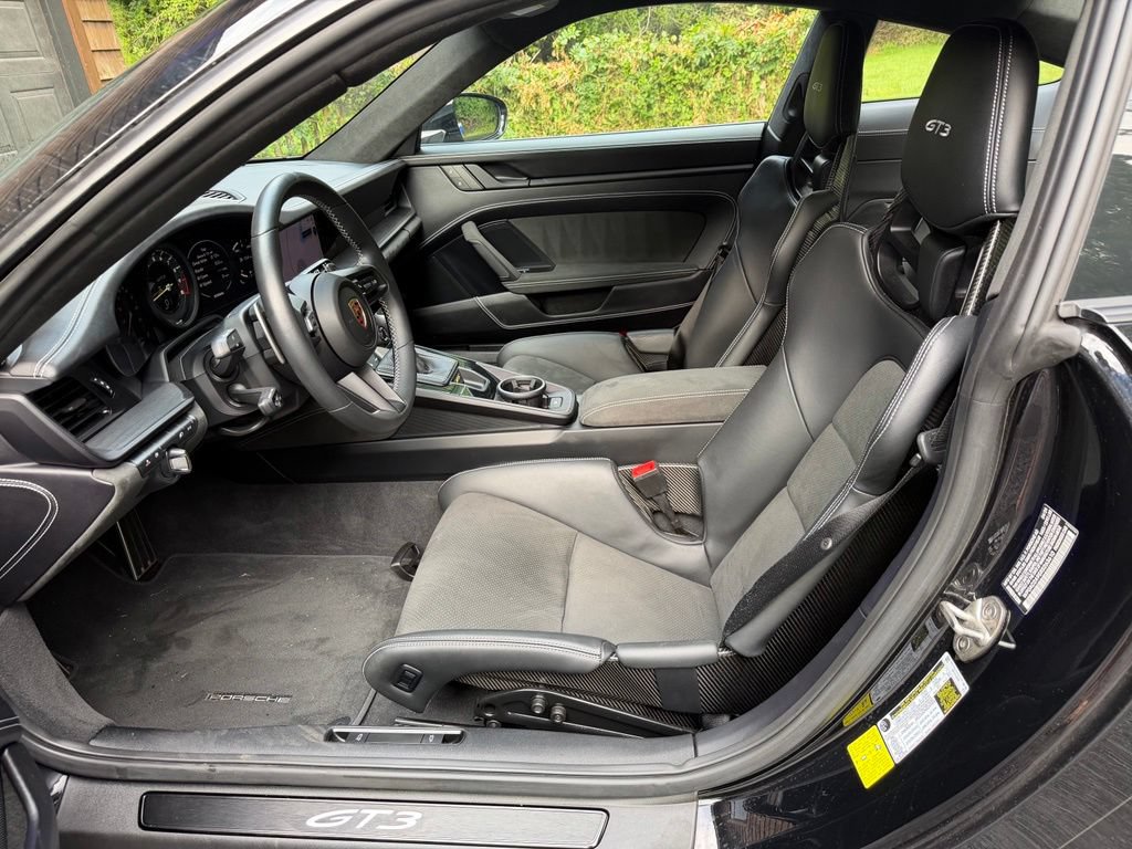 Used 2024 Porsche 911 GT3 RWD image 13