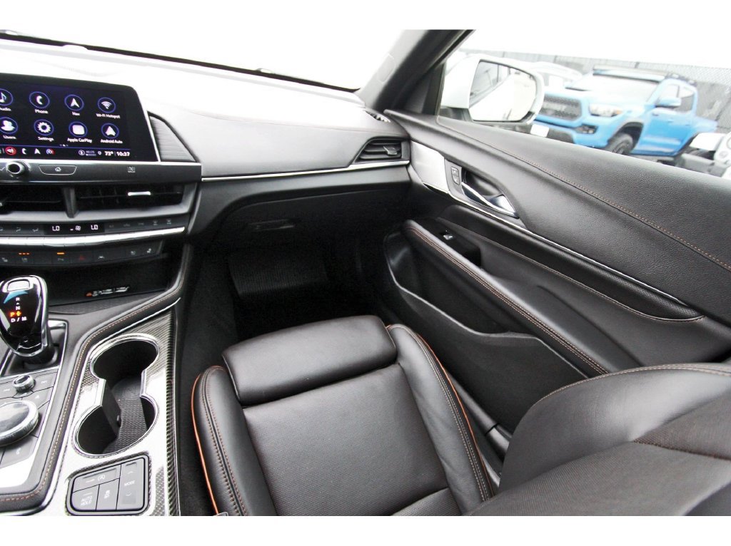 Used 2021 Cadillac CT4 V w/ Technology Package RWD image 10