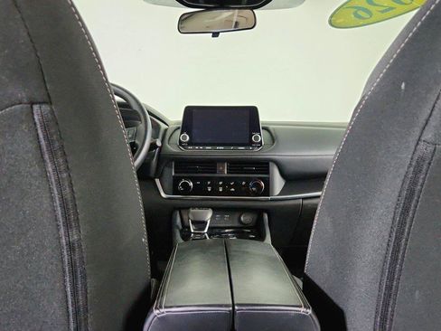 Used 2024 Nissan Rogue S AWD/4WD image 20