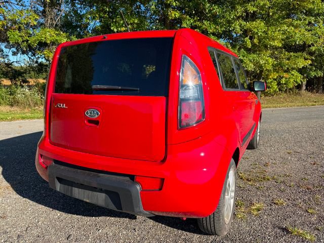 Used 2010 Kia Soul + FWD image 4