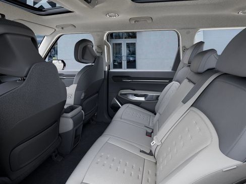 New 2026 Kia EV9 Wind image 18