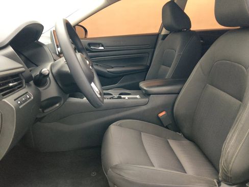 Used 2020 Nissan Altima 2.5 S FWD image 17