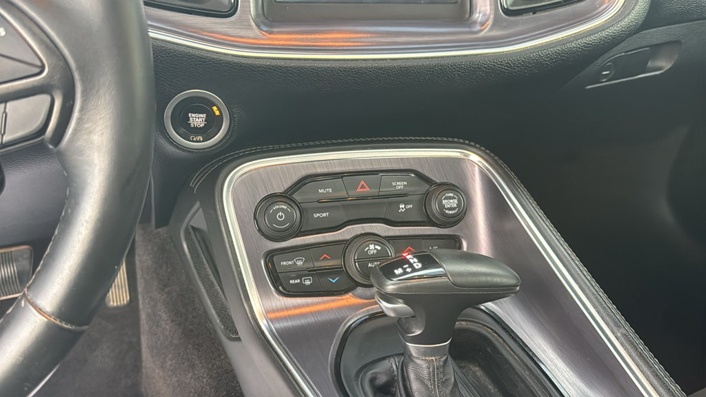 Used 2018 Dodge Challenger SXT RWD image 23