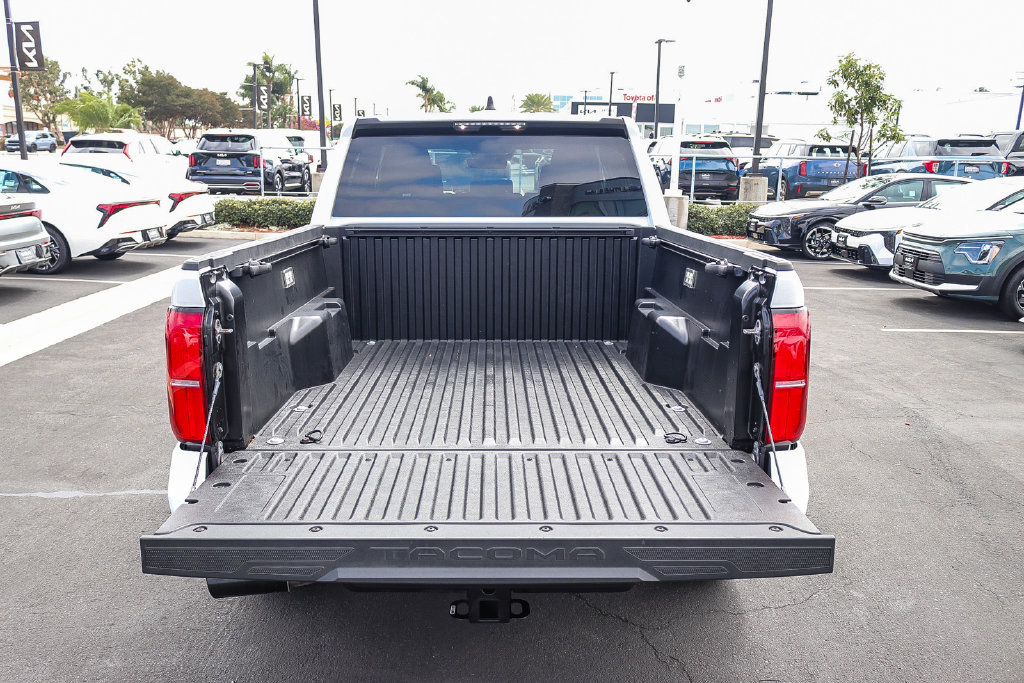Used 2025 Toyota Tacoma SR5 RWD image 29