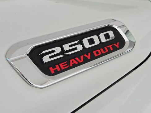 Used 2024 RAM 2500 Laramie AWD/4WD image 38