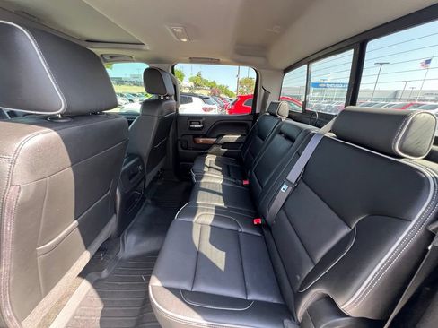 Used 2018 Chevrolet Silverado 1500 High Country AWD/4WD image 21