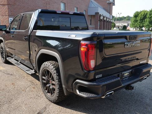 Used 2022 GMC Sierra 1500 Elevation w/ Elevation Premium Package AWD/4WD image 7