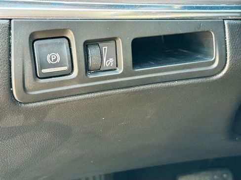 Used 2018 Cadillac XT5 Premium Luxury image 21