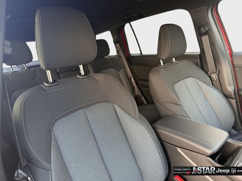New 2026 Jeep Cherokee Laredo AWD/4WD image 13