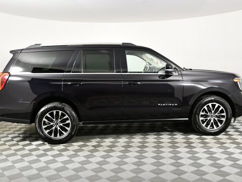Used 2025 Ford Expedition Platinum AWD/4WD image 5