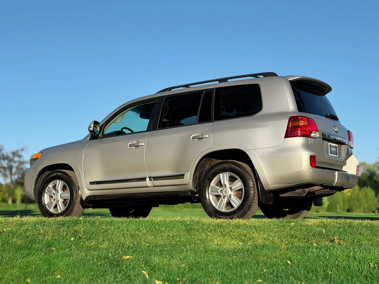 Used 2013 Toyota Land Cruiser AWD/4WD image 51