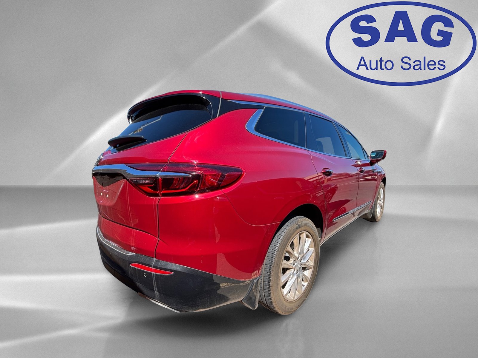 Used 2020 Buick Enclave Premium w/ Surround and Sites Package FWD image 3