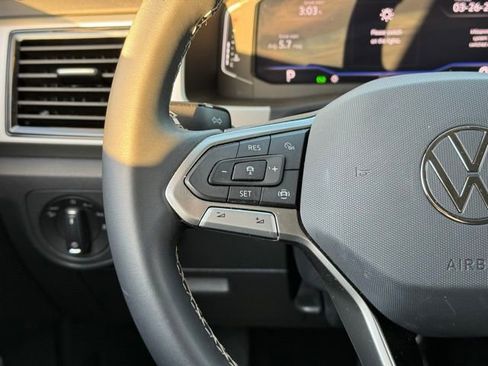 Used 2023 Volkswagen Atlas SE AWD/4WD image 24