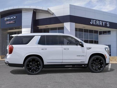 New 2026 GMC Yukon Denali w/ Denali Reserve Package AWD/4WD image 29