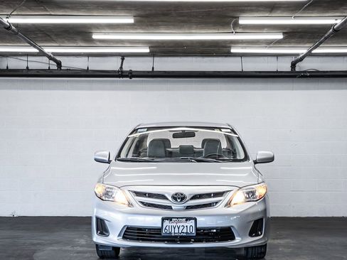 Used 2012 Toyota Corolla LE FWD image 8